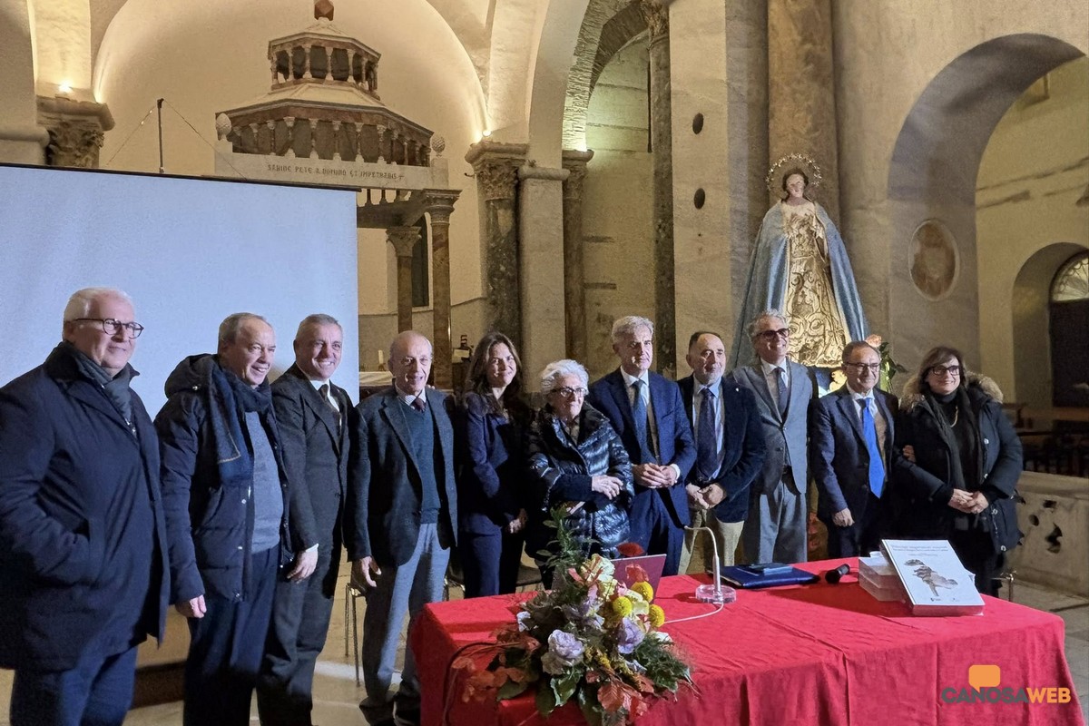 Presentazione del nuovo volume "Principi Imperatori Vescovi. La ricerca disegna città e territorio a Canosa”