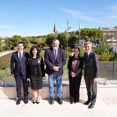 Emiliano con delegazione governo albanese presso Farmalabor