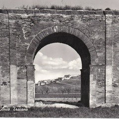 Canosa di Puglia Arco Traiano