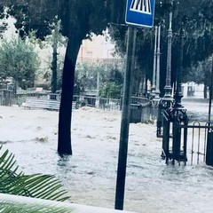 Bomba d'acqua su Canosa