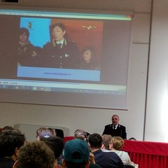 La Polizia dialoga con gli studenti dell'Einaudi