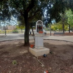 Canosa: Sparita la statua della Madonnina al Parco Regina della Pace