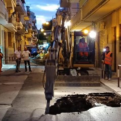 Canosa di Puglia: Ampia voragine in via Buccari