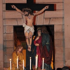 Canosa Venerdì Santo:Processione dei Misteri Gesù Crocifisso sul Calvario