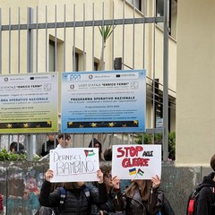 Canosa: Gli studenti si mobilitano per la pace