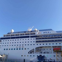 MSC Opera al Porto di Bari