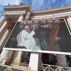 Angelo Papeo ha donato un quadro a Papa Francesco