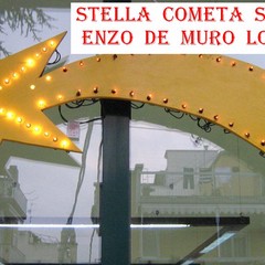 Canosa: Stella di Natale Scuola "De Muro Lomanto"