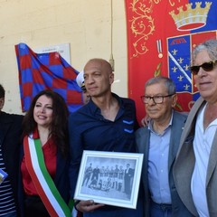 Una targa in ricordo di Bilenchi Poliuto