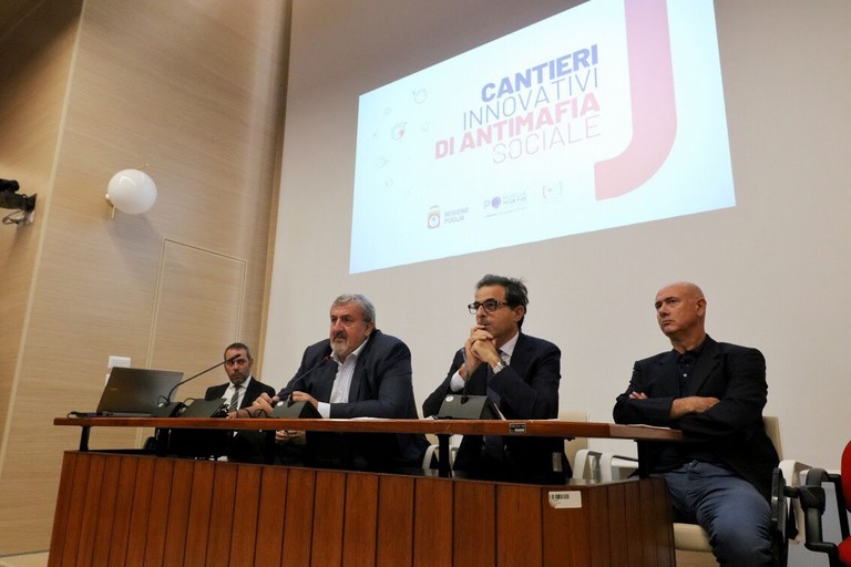 Emiliano Cantieri innovativi di Antimafia sociale