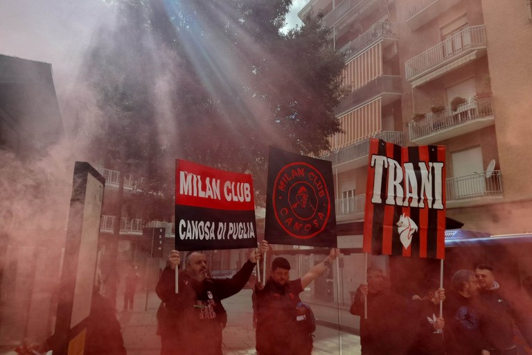 Il “Milan Club Canosa” a Napoli