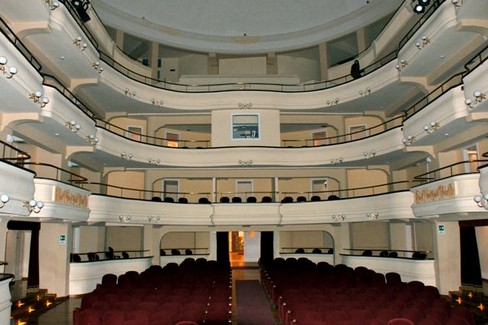 Teatro Comunale Raffaele Lembo