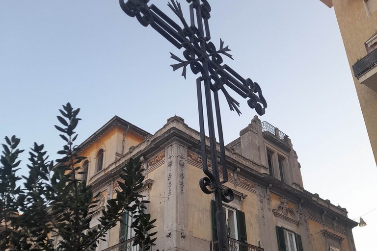 Canosa: La Croce missionaria di piazza Ferrara