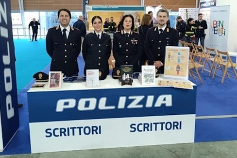 Polizia-Salone del Libro di Torino
