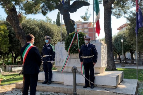 25 Aprile 2020 Canosa sindaco Roberto Morra