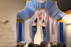 Tra fede e devozione, benedetto il nuovo abito della Madonna dell’Assunta