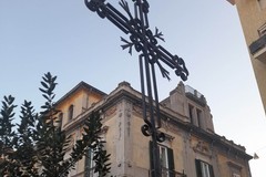 Canosa: La Croce missionaria di piazza Ferrara
