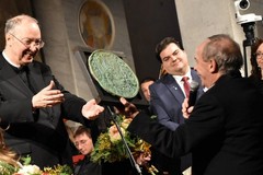 La bacchetta magistrale d Mons. Marco Frisina  al "Concerto di Natale in Basilica"