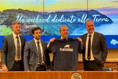 Ripulire l’ambiente dalla plastica e dai rifiuti dispersi