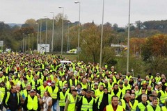 La campana dei gilet gialli suona anche per noi