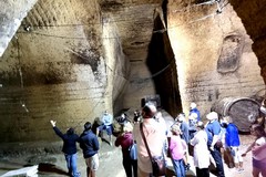 Canosa: Tra grotte e "Faccende romane"