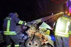 Canosa: Perdono la vita due giovani  in un tragico incidente stradale