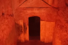 Canosa: L'Ipogeo D'Ambra s'illumina d'arancione
