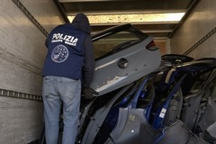 Furti di veicoli: la Polizia di Stato ha rinvenuto sei autocarri all’interno di un autoparco