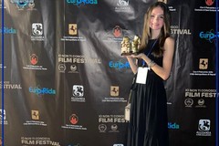 Sofia D'Elia premiata al Festival "Io Non Ti Conosco" 