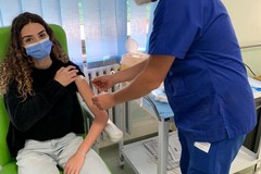 Puglia: vaccinati 15mila giovani 12-19 anni  nel fine settimana