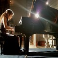 Kiana Reid e la magia del pianoforte