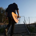 Il cantautore Fabrizio Zanotti in concerto