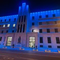Il Palazzo della Regione Puglia è illuminato di blu
