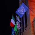 Regione Puglia:La bandiera dell’ONU  sulla facciata della Presidenza