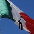 Regione Puglia:bandiere a mezz'asta