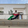 Il rifiuto di appendere la bandiera palestinese a palazzo di città
