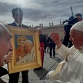 Angelo Papeo ha donato un quadro a Papa Francesco