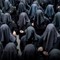 La processione bistrattata di una città anonima