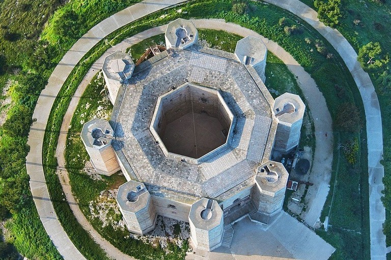 Castel del Monte ripresa aerea - PH Kingleo