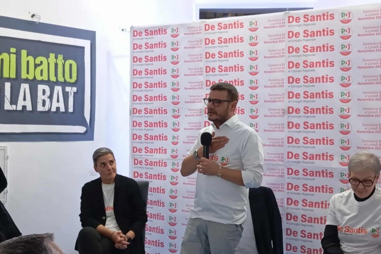 De Santis a Canosa di Puglia