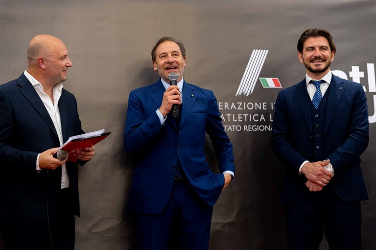 Il presidente nazionale della FIDAL, Stefano Mei ed Eusebio Haliti