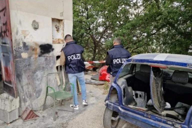 Polizia Furti d'auto