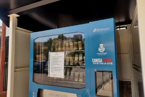 Canosa: Nuovo servizio di distribuzione delle buste per la raccolta differenziata