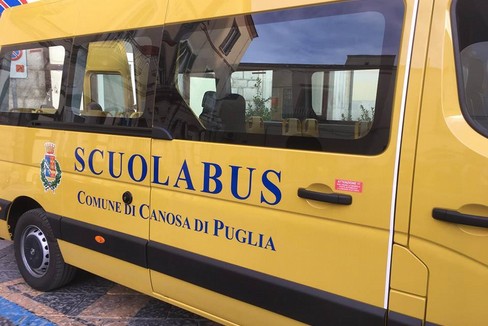 Canosa: scuolabus per i bambini