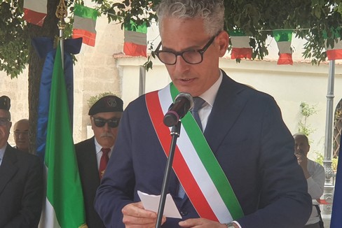 Canosa: Il sindaco  Vito Malcangio incontra la cittadinanza