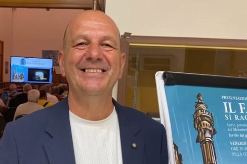Paolo Pinnelli presenta "Il Faro si racconta " a Bari e Corato