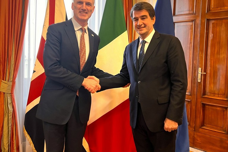 Roma: Ministro britannico Docherty e Ministro Fitto