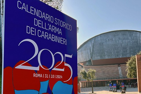 Carabinieri calendario-storico-2025